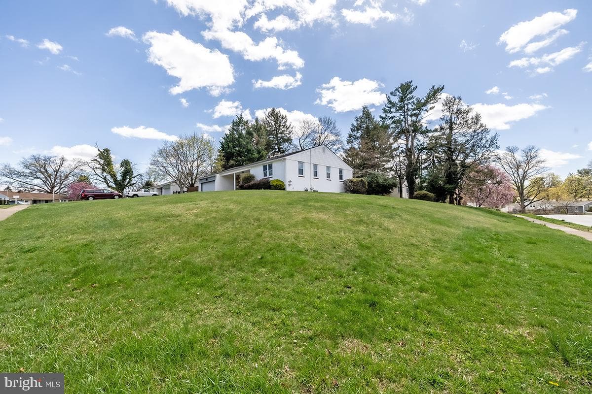 1450 Stephen Road photo 3