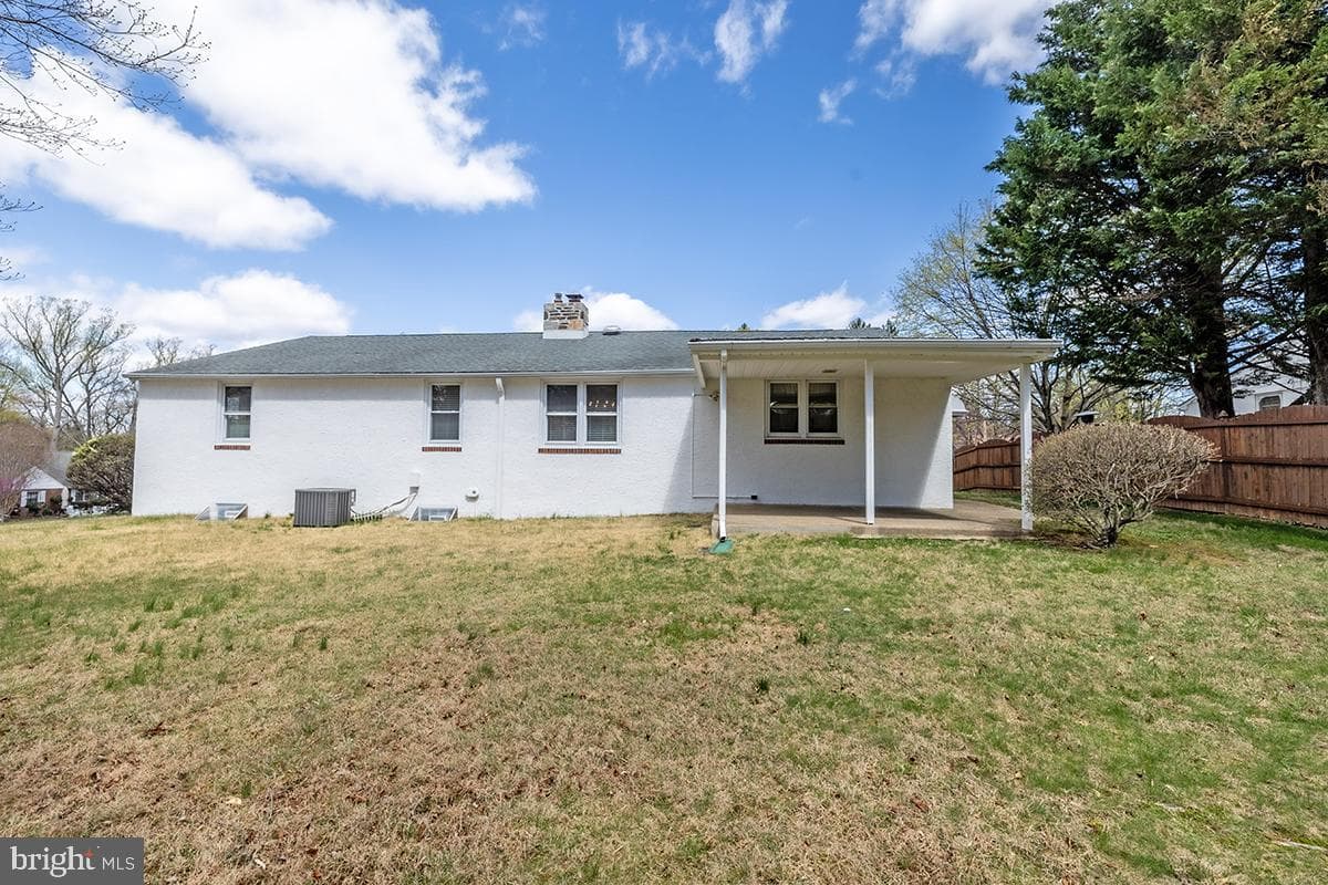 1450 Stephen Road photo 5