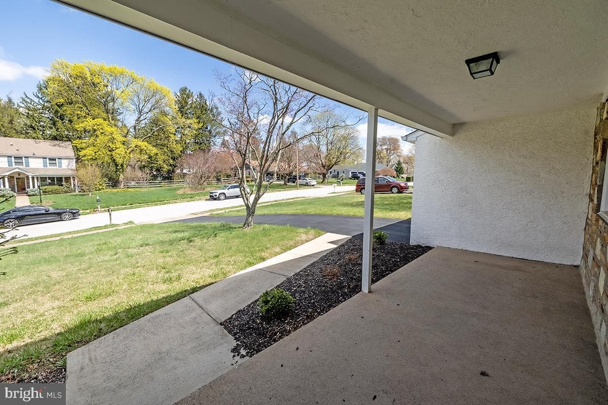 1450 Stephen Road photo 9