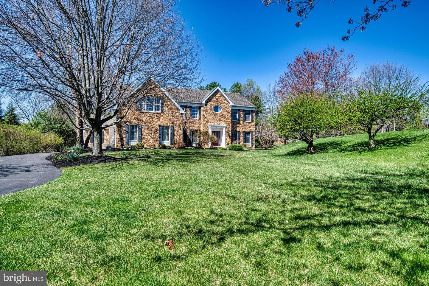 102 Muirfield Drive photo 33