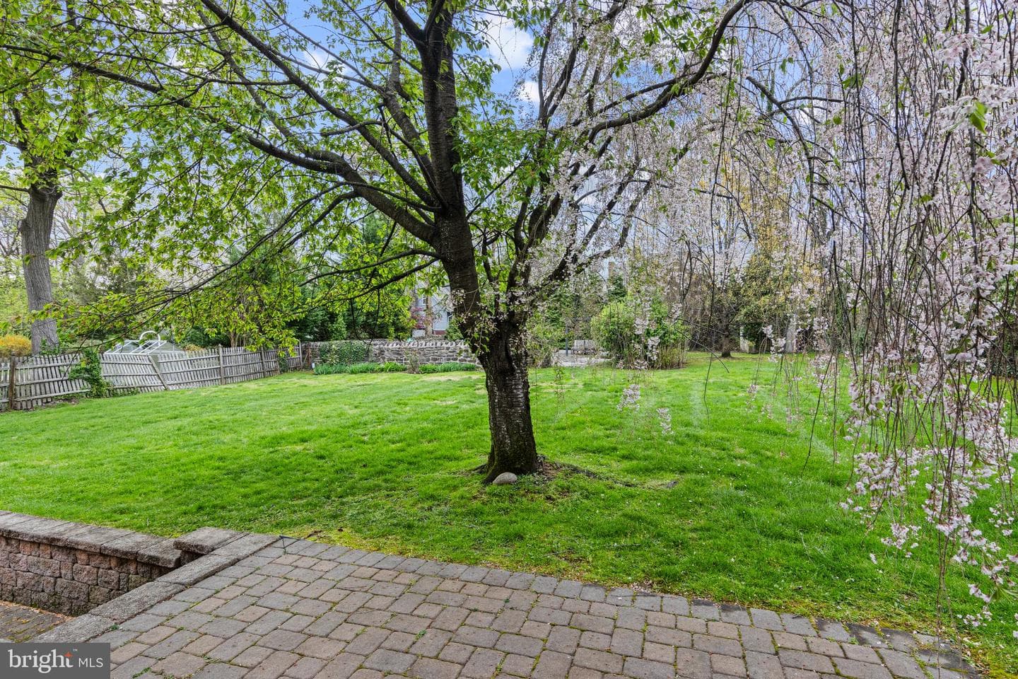 24 Llanberris Road photo 38