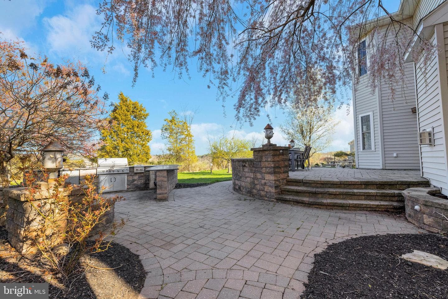 838 Mountain Top Drive photo 3