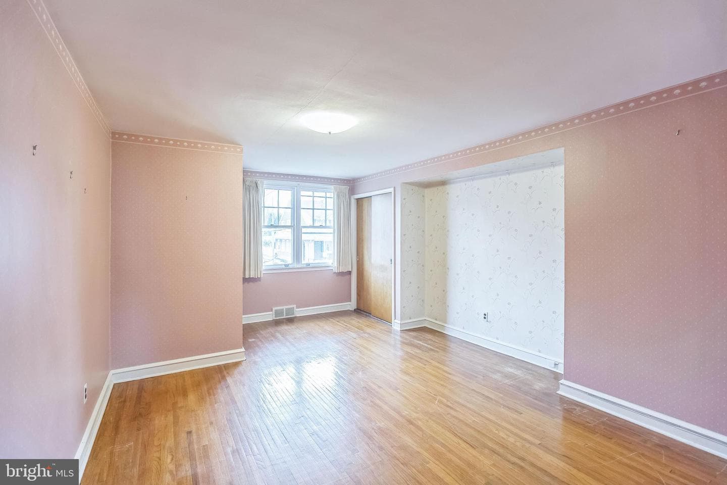 7831 Cheltenham Avenue photo 20