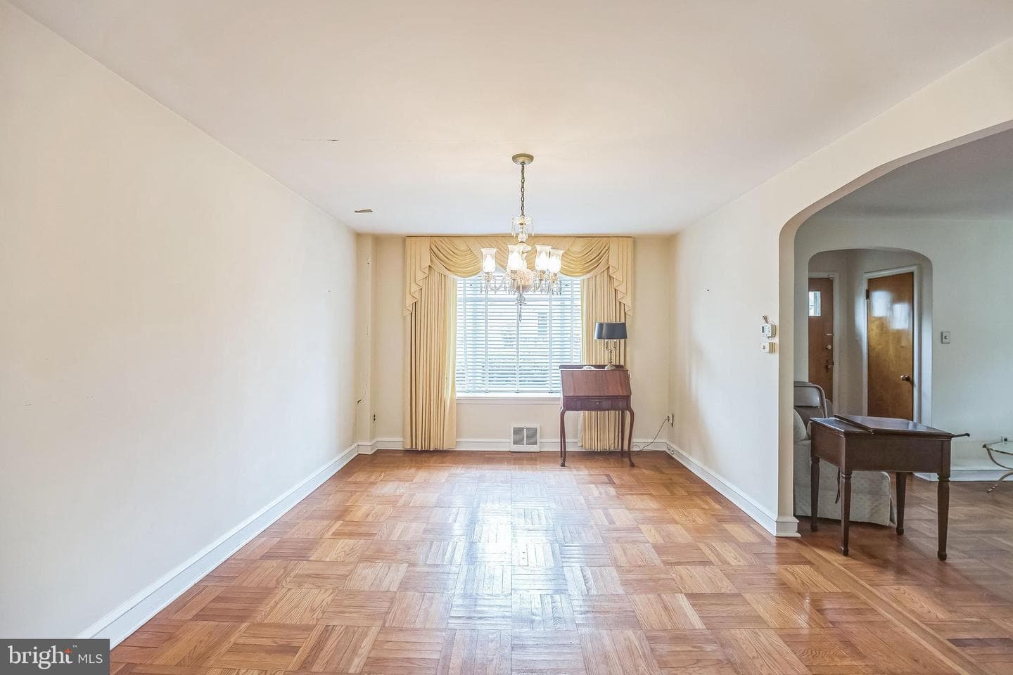 7831 Cheltenham Avenue photo 4