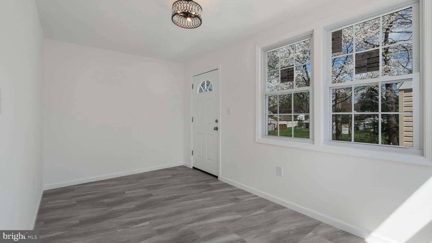 2633 Barnes Avenue photo 10