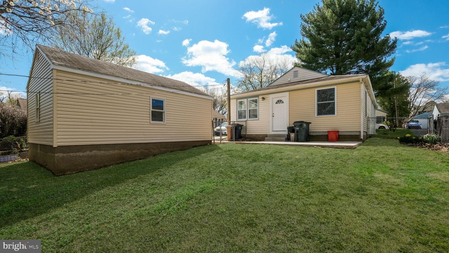 2633 Barnes Avenue photo 21