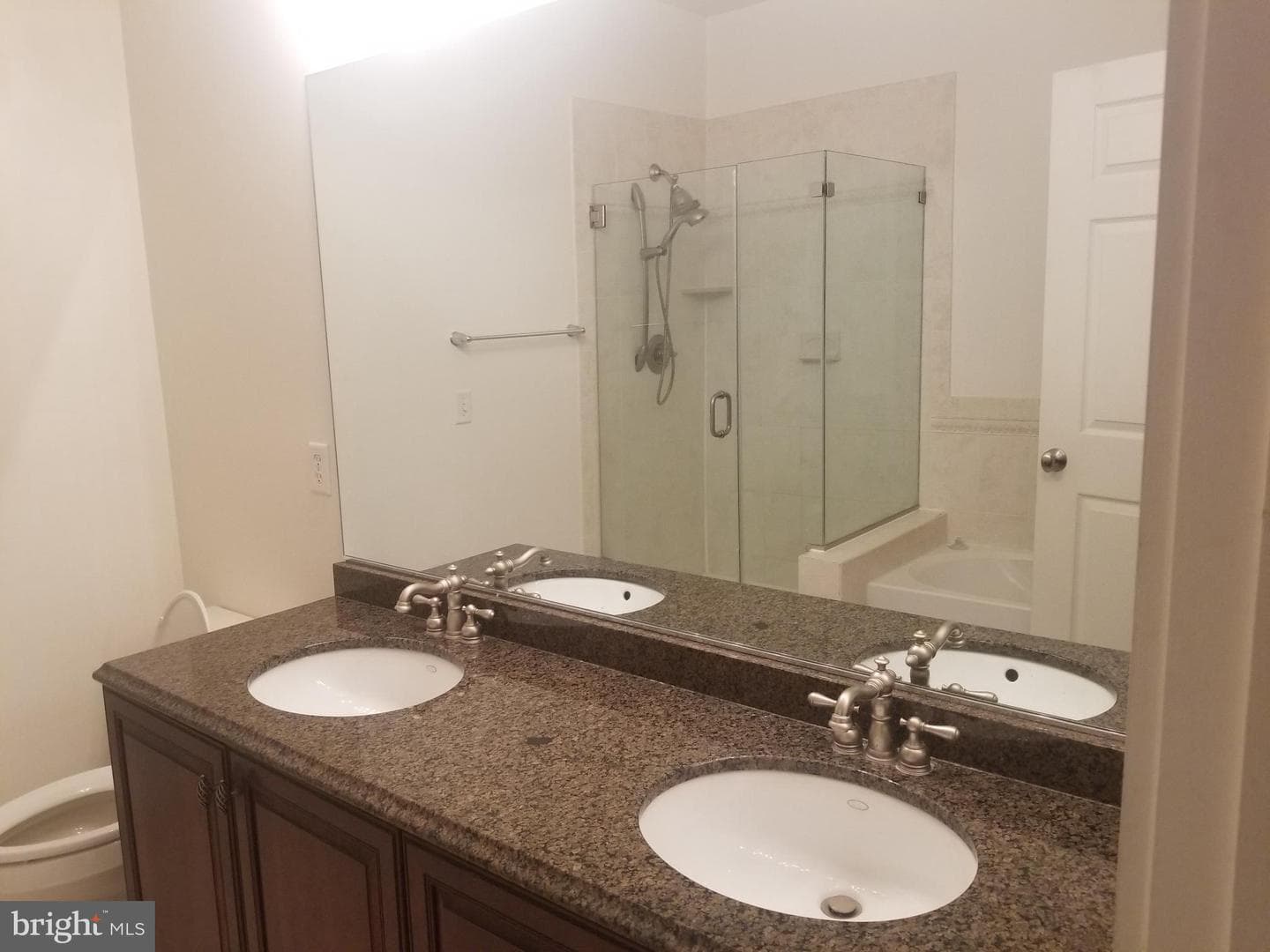 200 W Elm Street #1115 photo 8