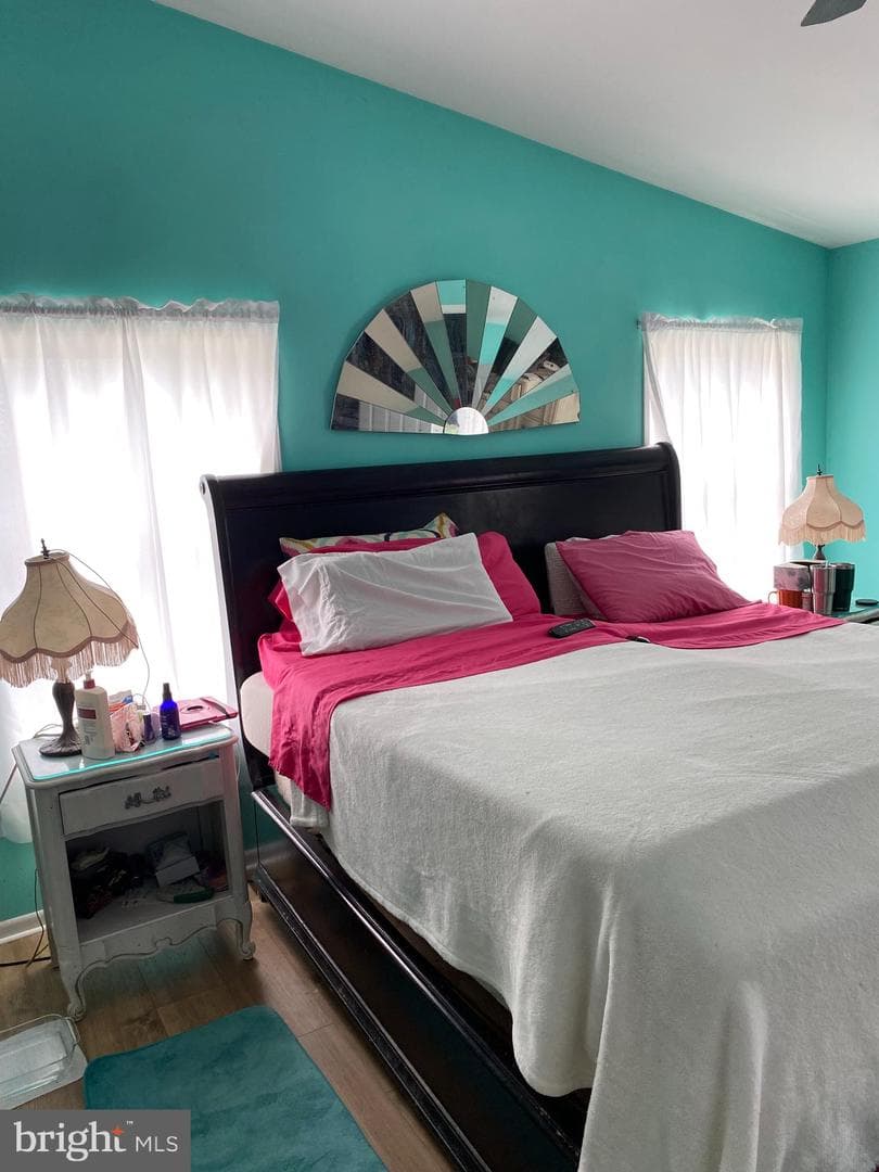 33 Longwood Court E photo 9