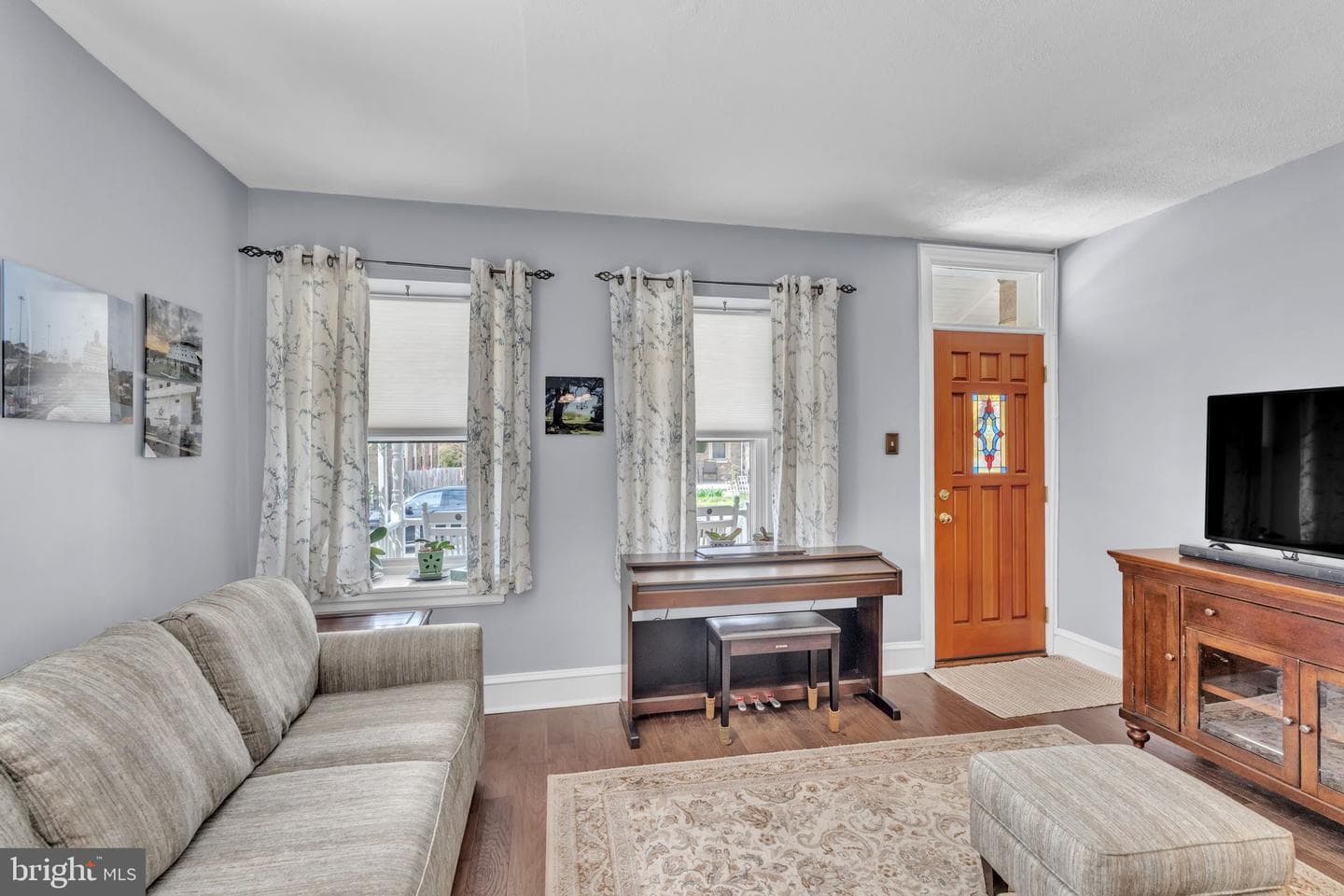 435 Renfrew Avenue photo 4