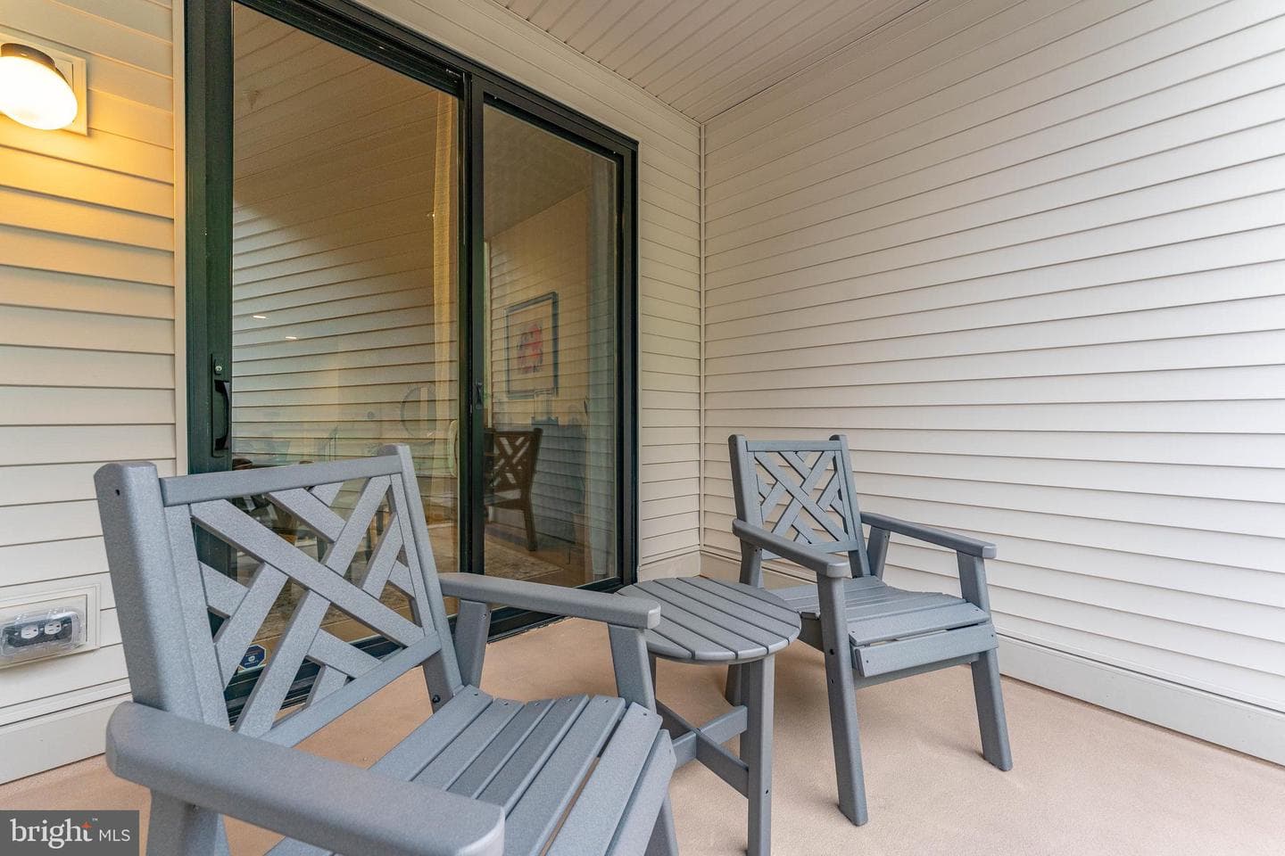 913 Laurens Alley photo 10