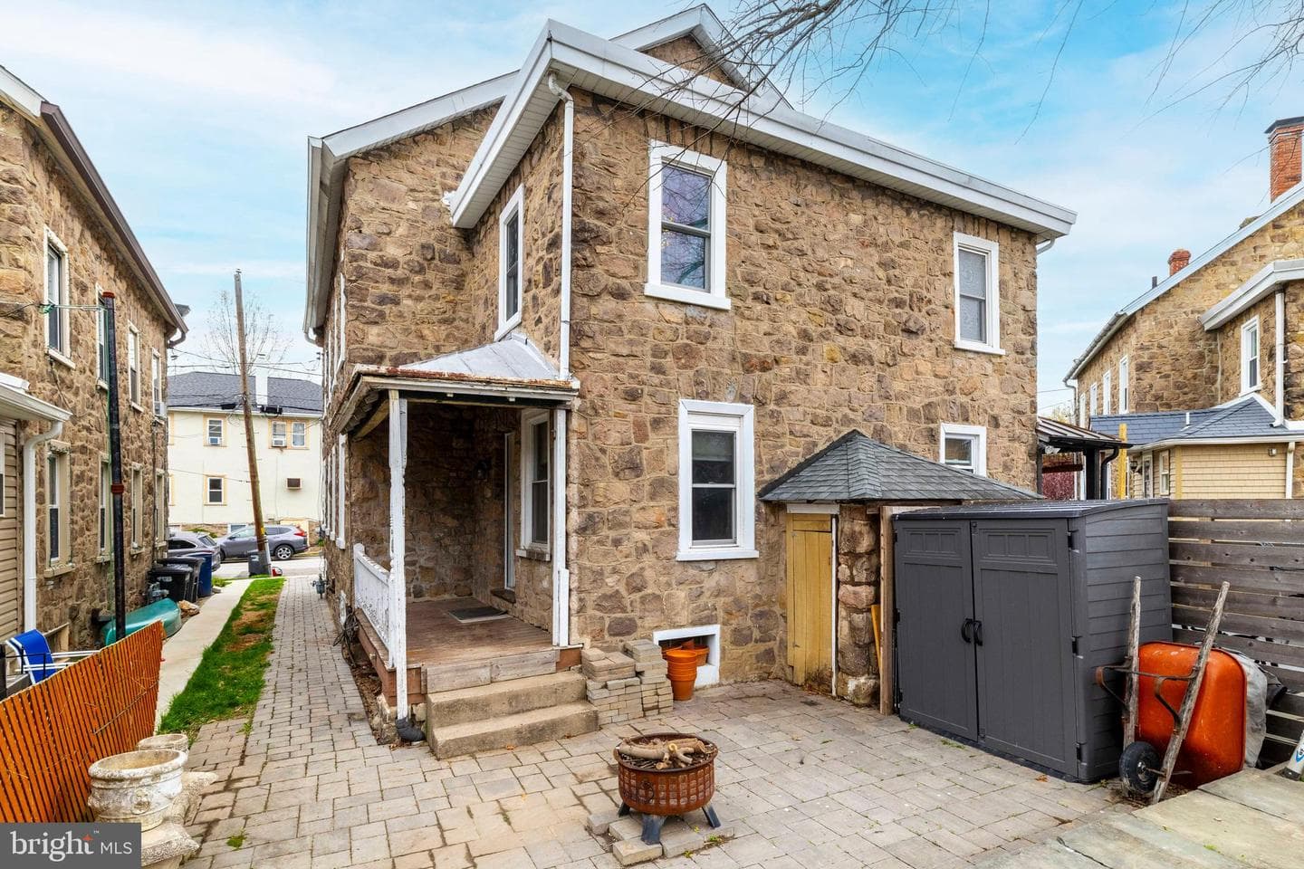 92 Orange Avenue photo 24