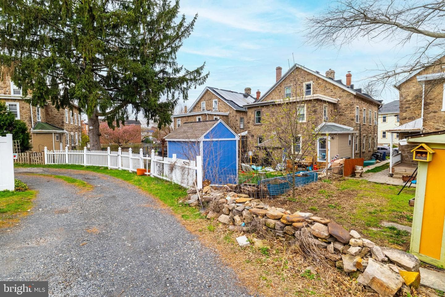 92 Orange Avenue photo 25