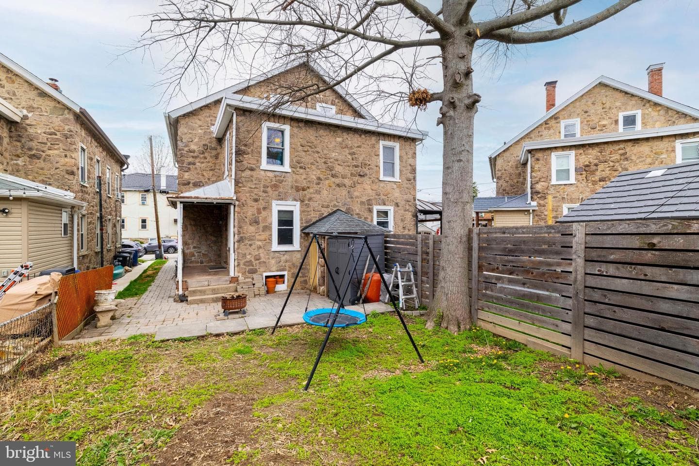 92 Orange Avenue photo 27