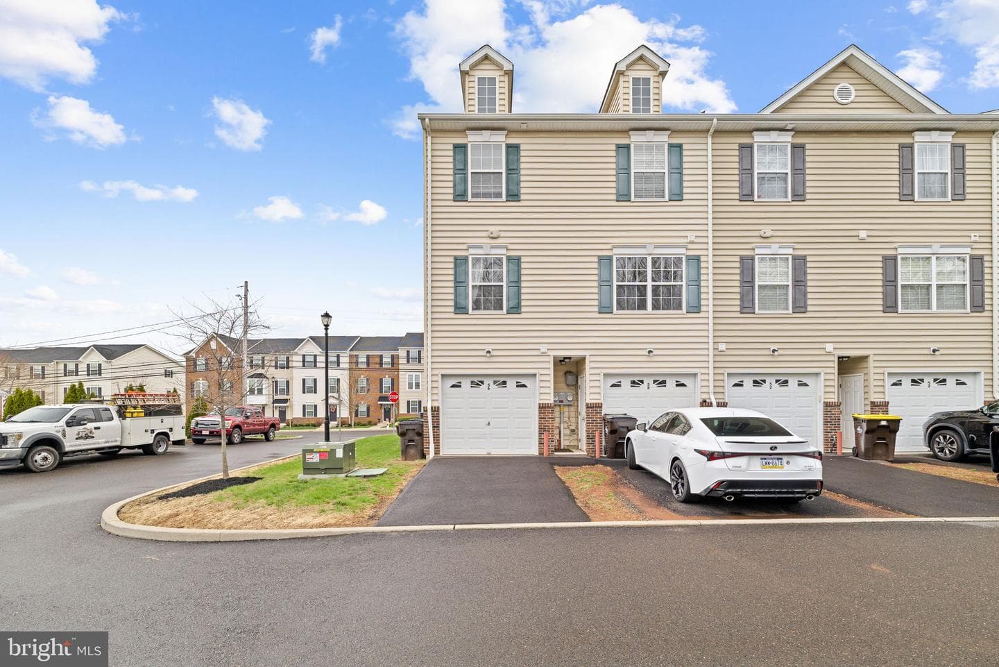 56 N School Lane photo 2