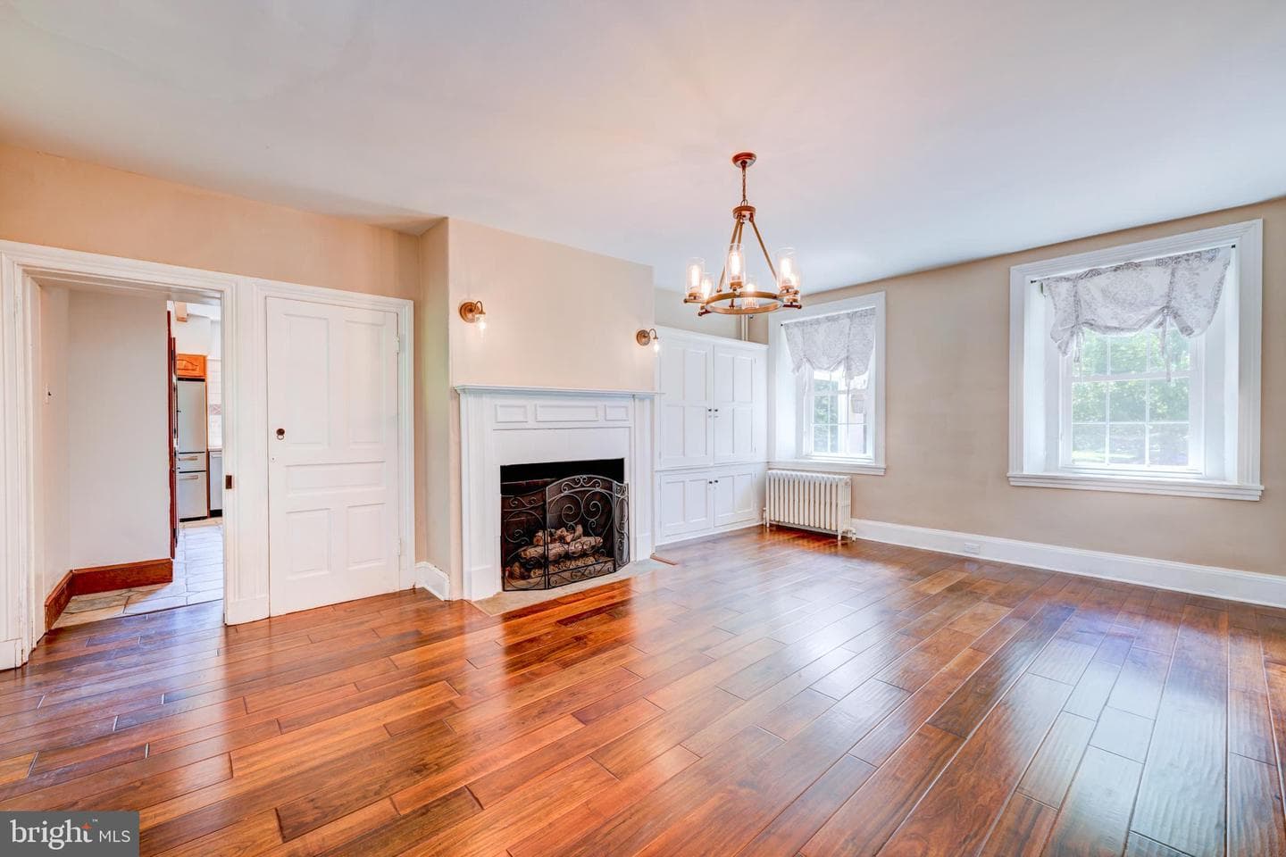 895 Summerset Place photo 32