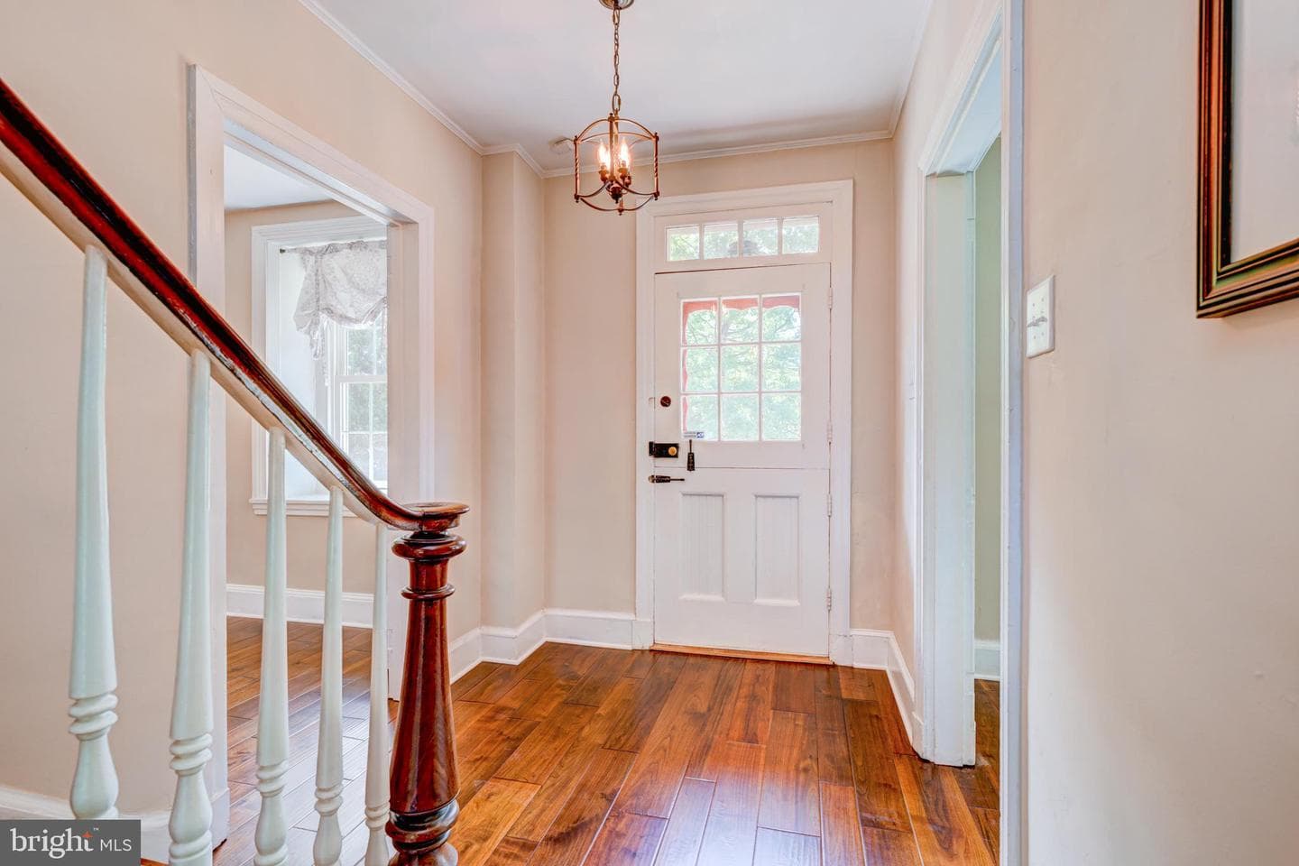 895 Summerset Place photo 35