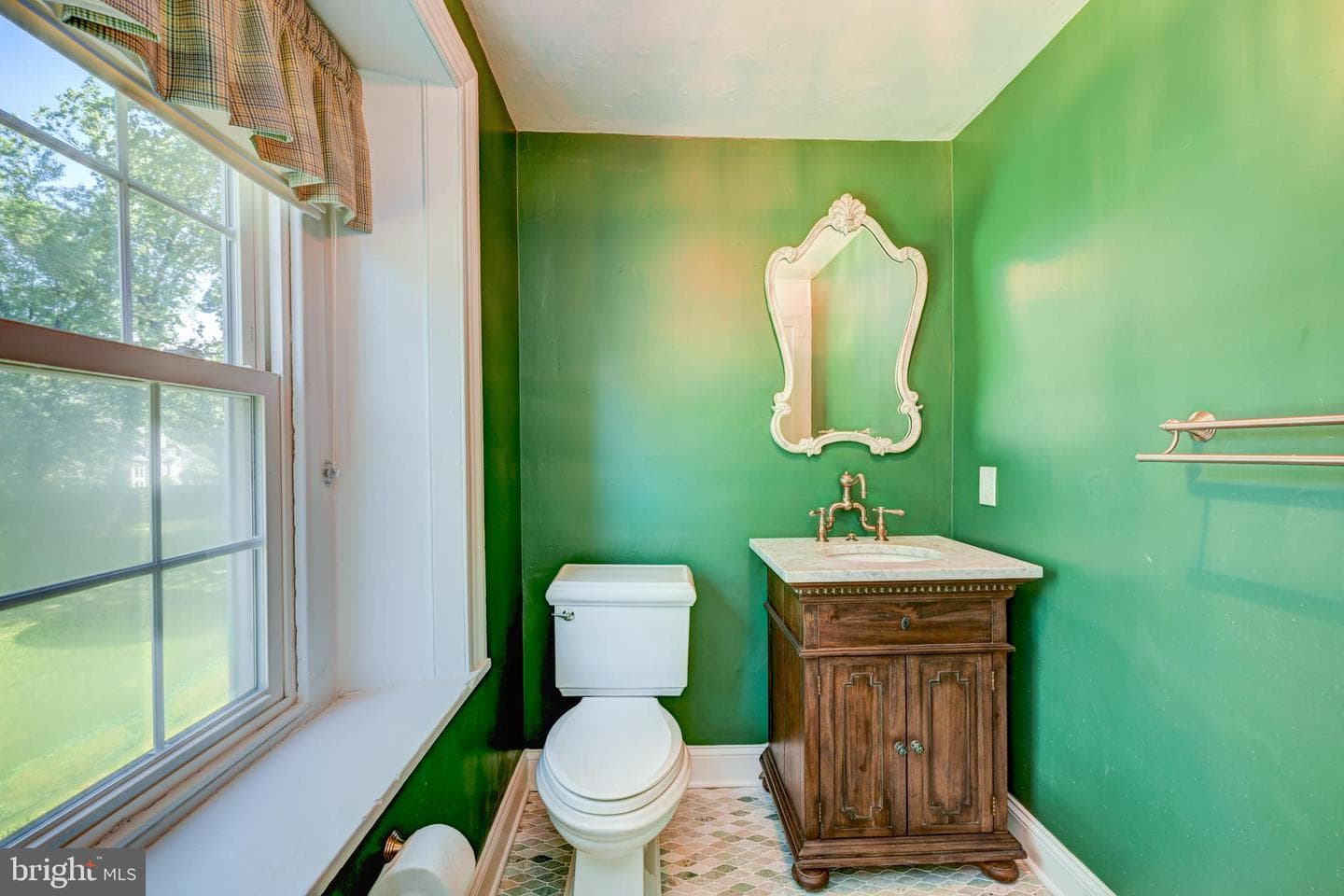 895 Summerset Place photo 44