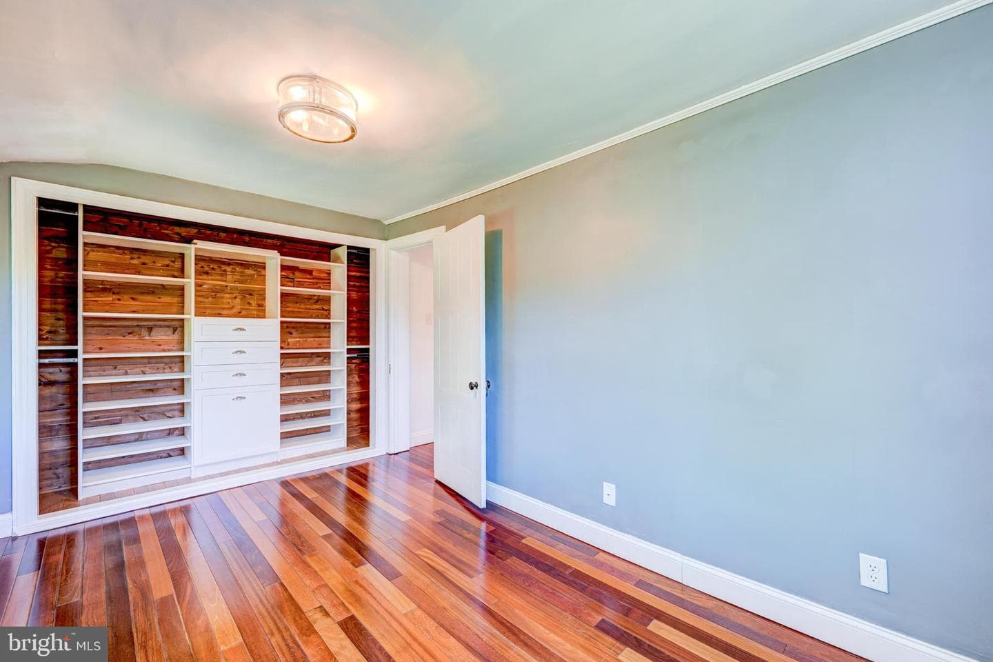 895 Summerset Place photo 51