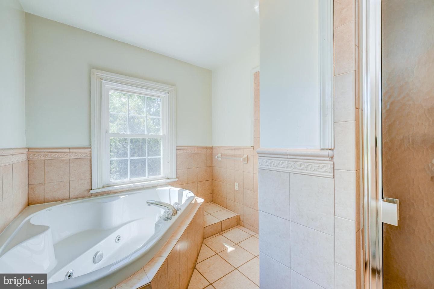 895 Summerset Place photo 56