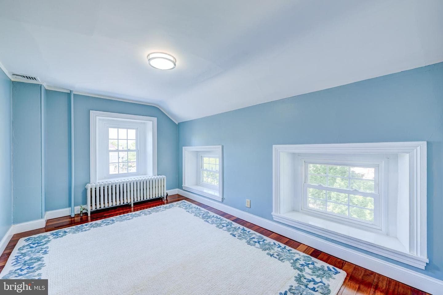 895 Summerset Place photo 60