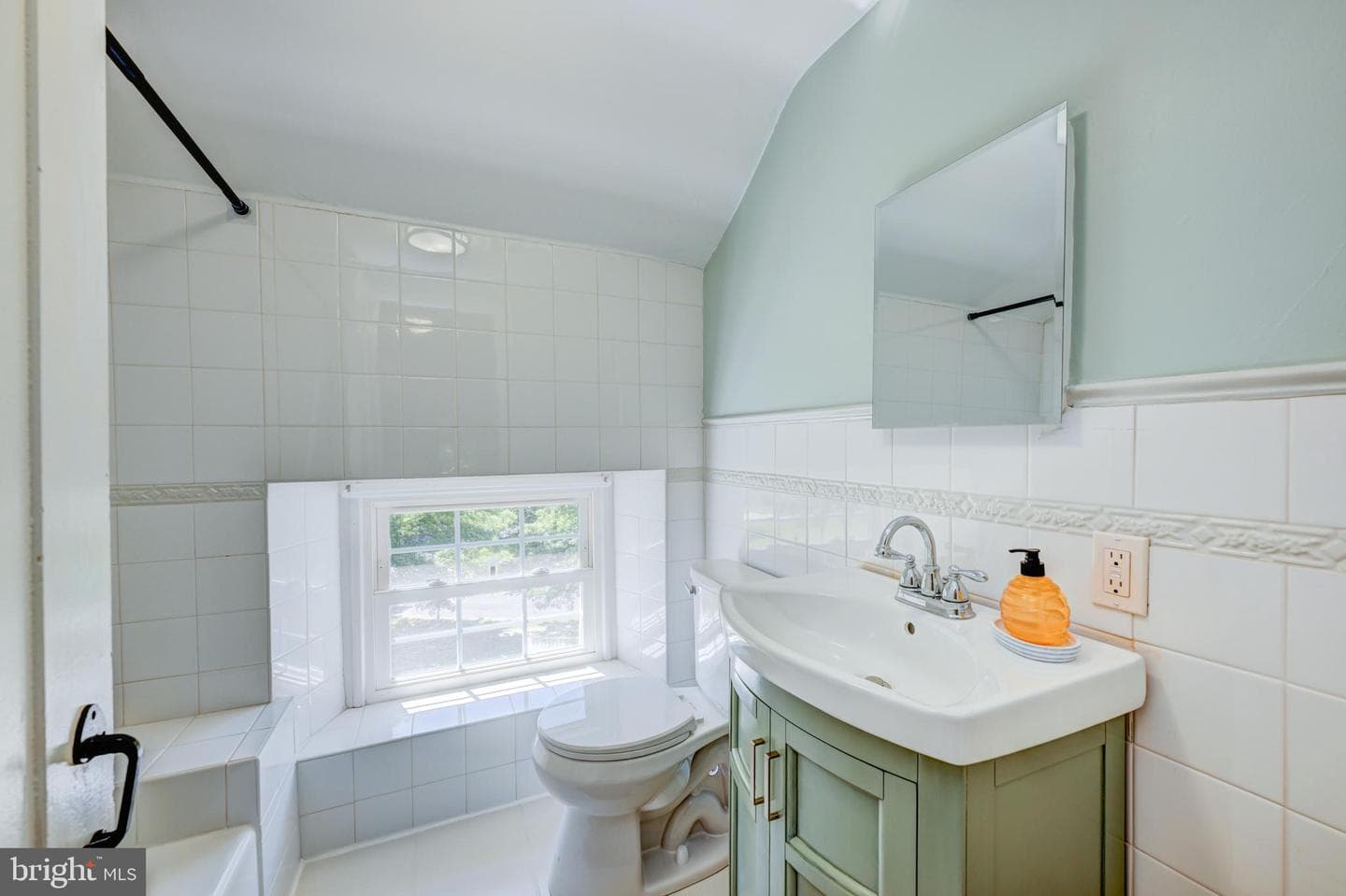 895 Summerset Place photo 64