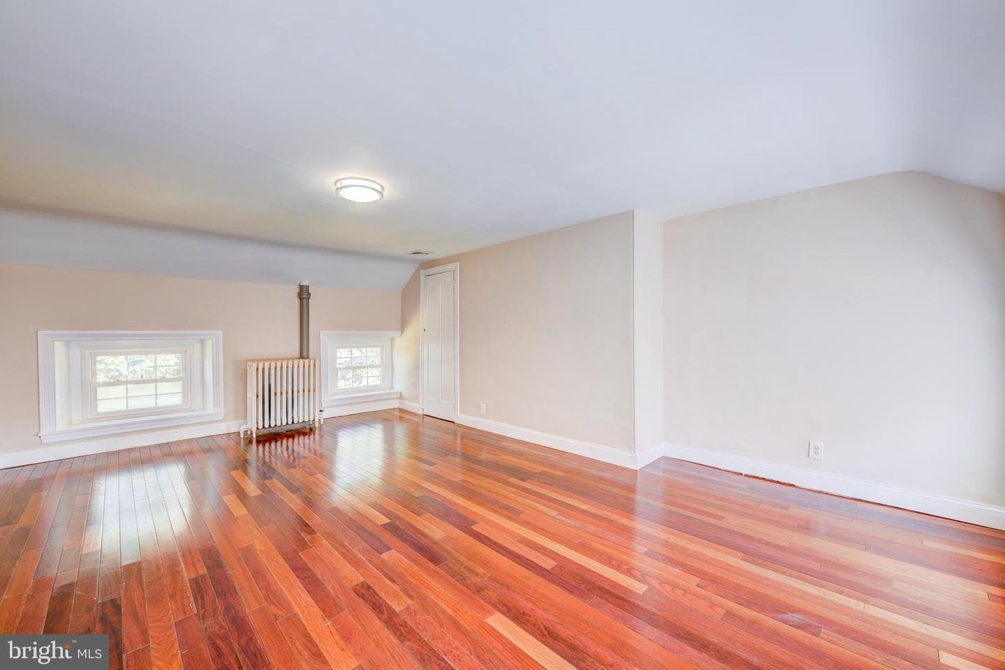 895 Summerset Place photo 65