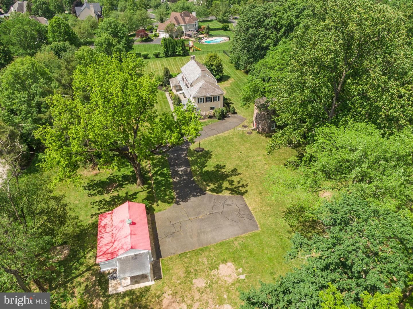 895 Summerset Place photo 74