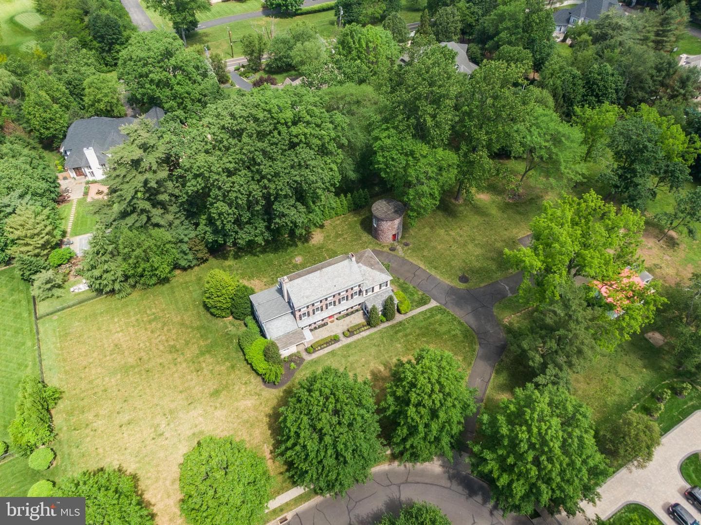 895 Summerset Place photo 76