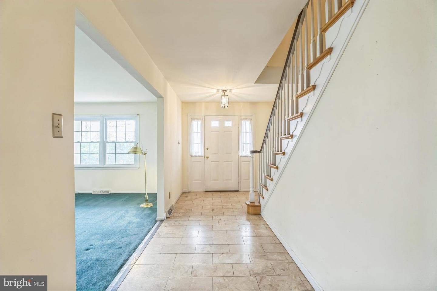 708 Falcon Drive photo 3
