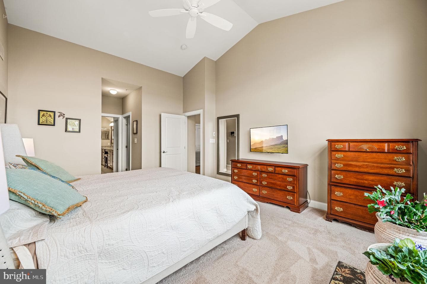 334 Wheat Sheaf Way photo 32