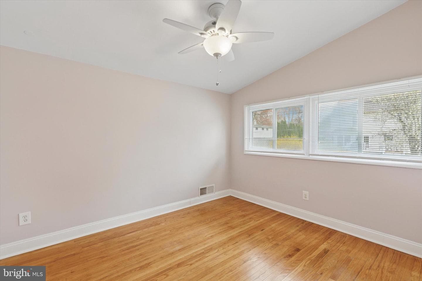 1542 Pulaski Drive photo 16