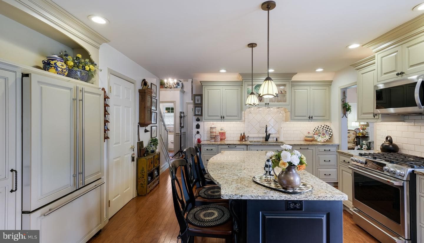 263 Copper Beech Drive photo 14
