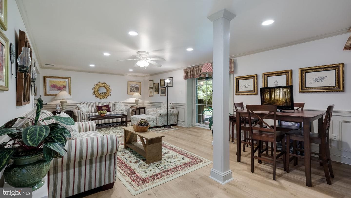 263 Copper Beech Drive photo 34