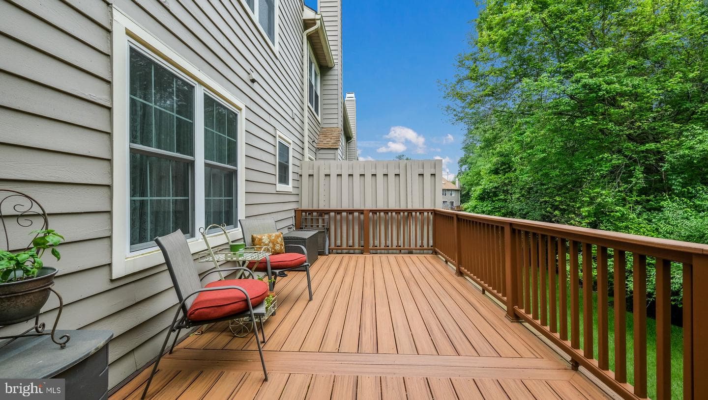 263 Copper Beech Drive photo 39