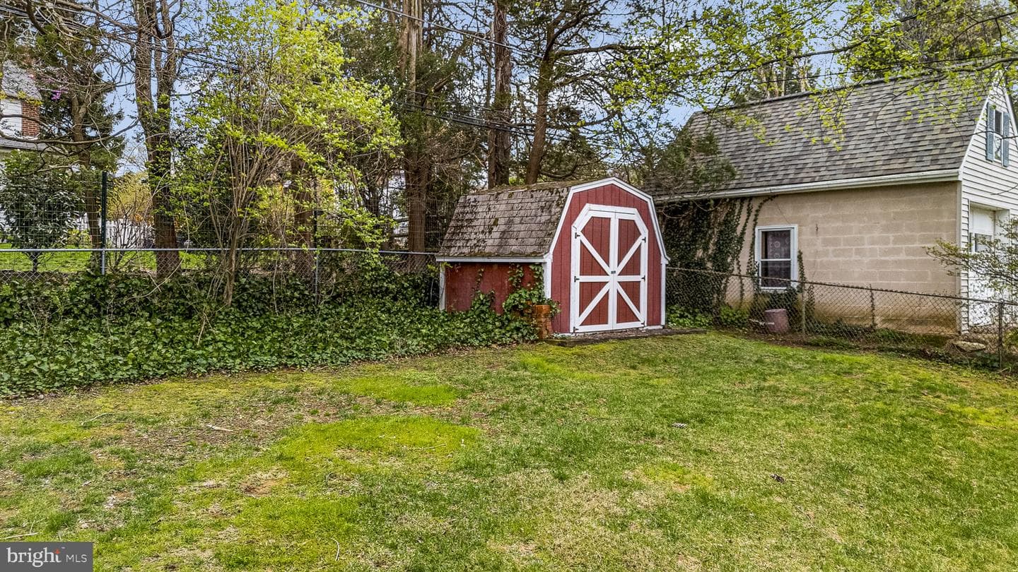 404 Drayton Road photo 11