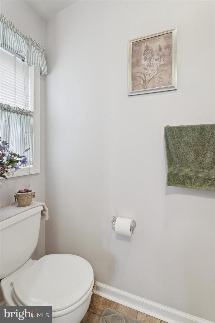 1043 Scenic View Drive photo 14