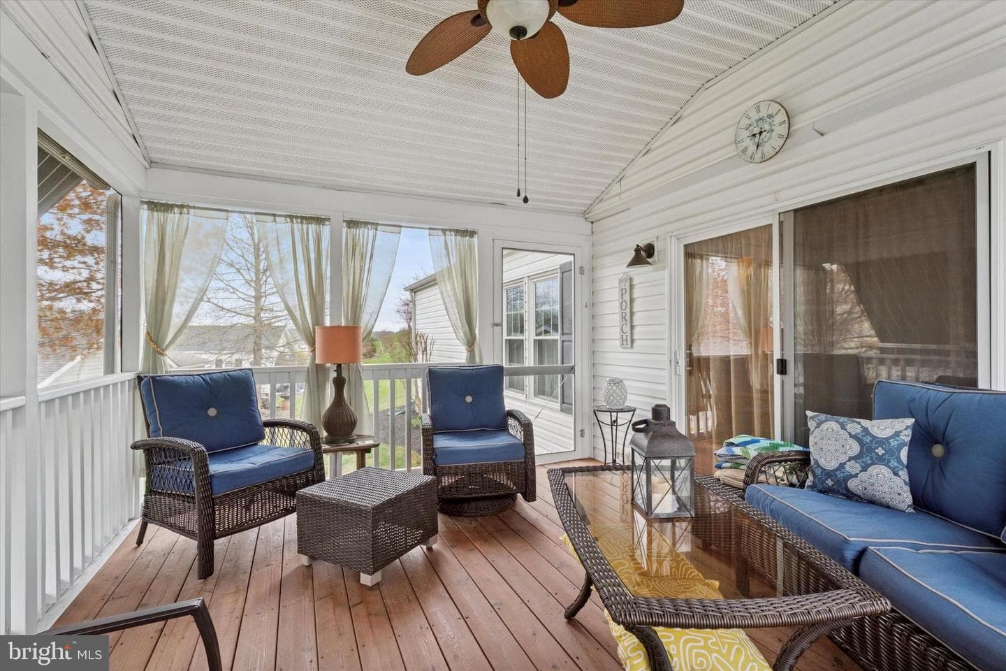 1043 Scenic View Drive photo 20