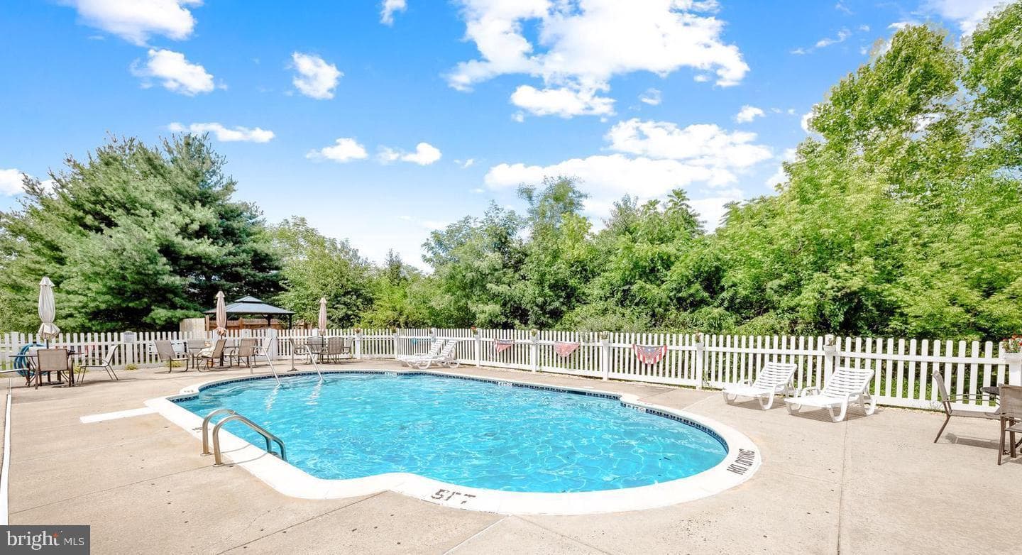 1043 Scenic View Drive photo 27