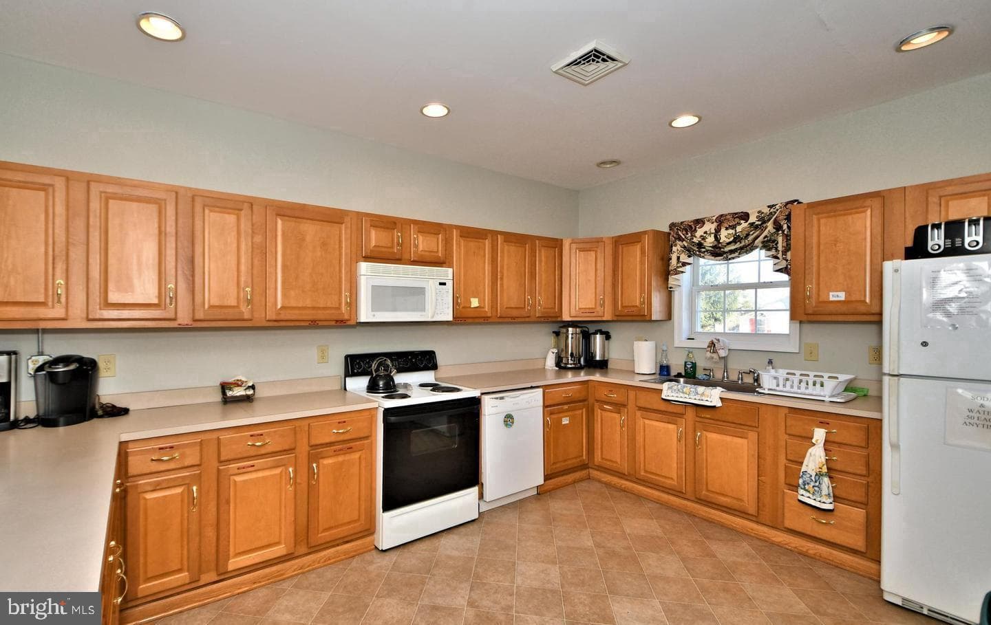 1043 Scenic View Drive photo 29