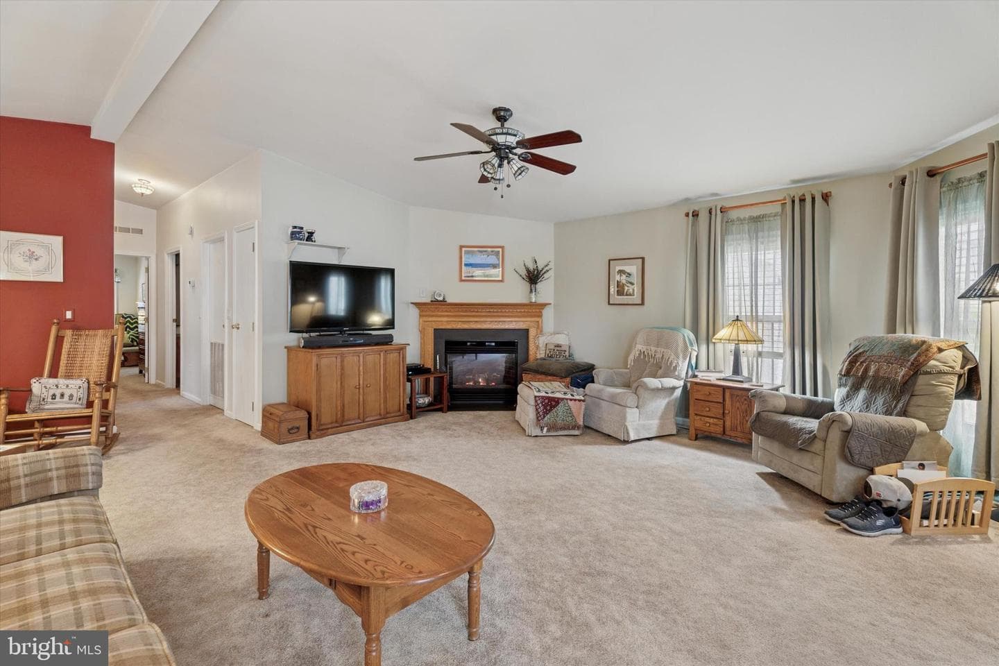1043 Scenic View Drive photo 5