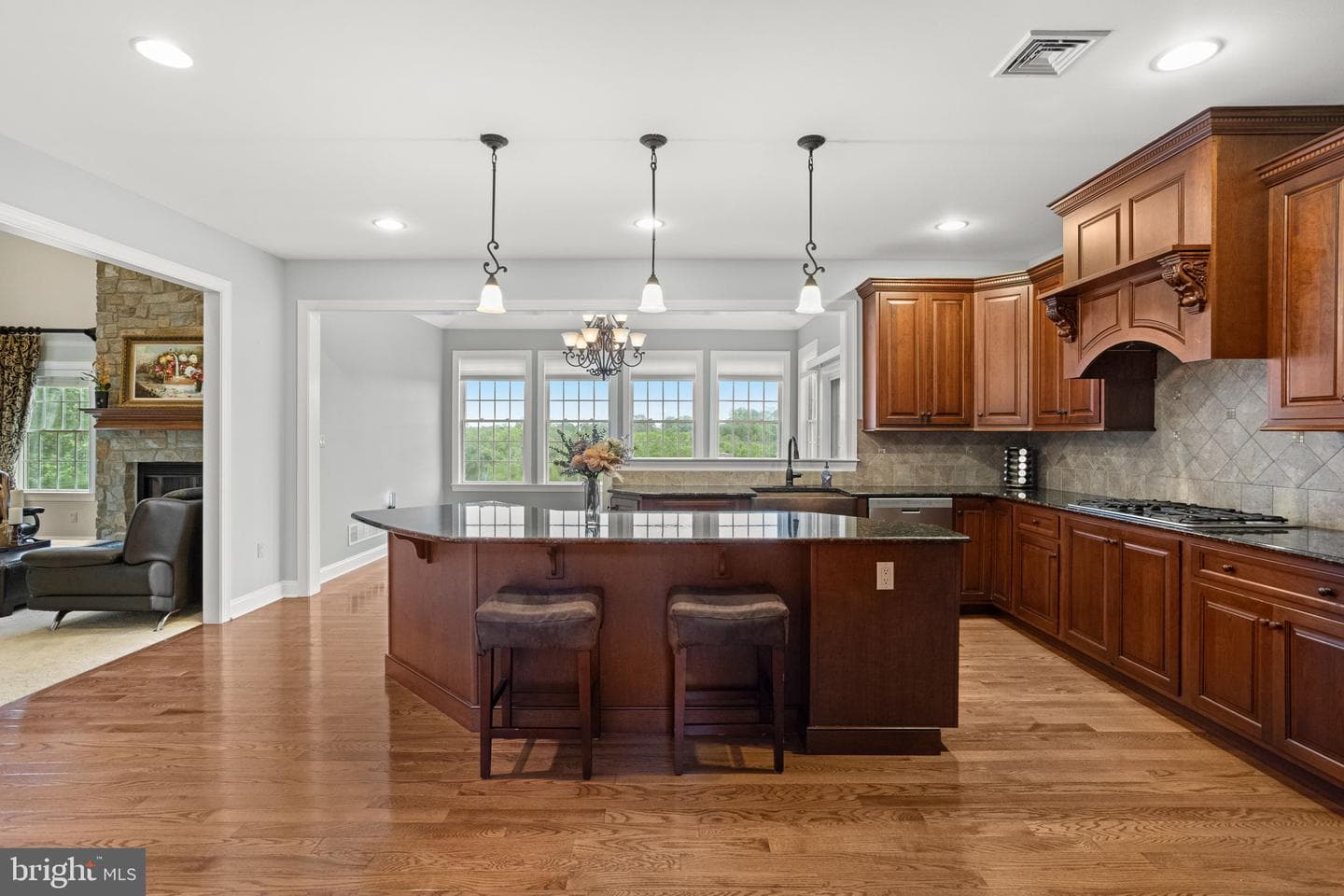 1368 Spring Hill Road photo 21