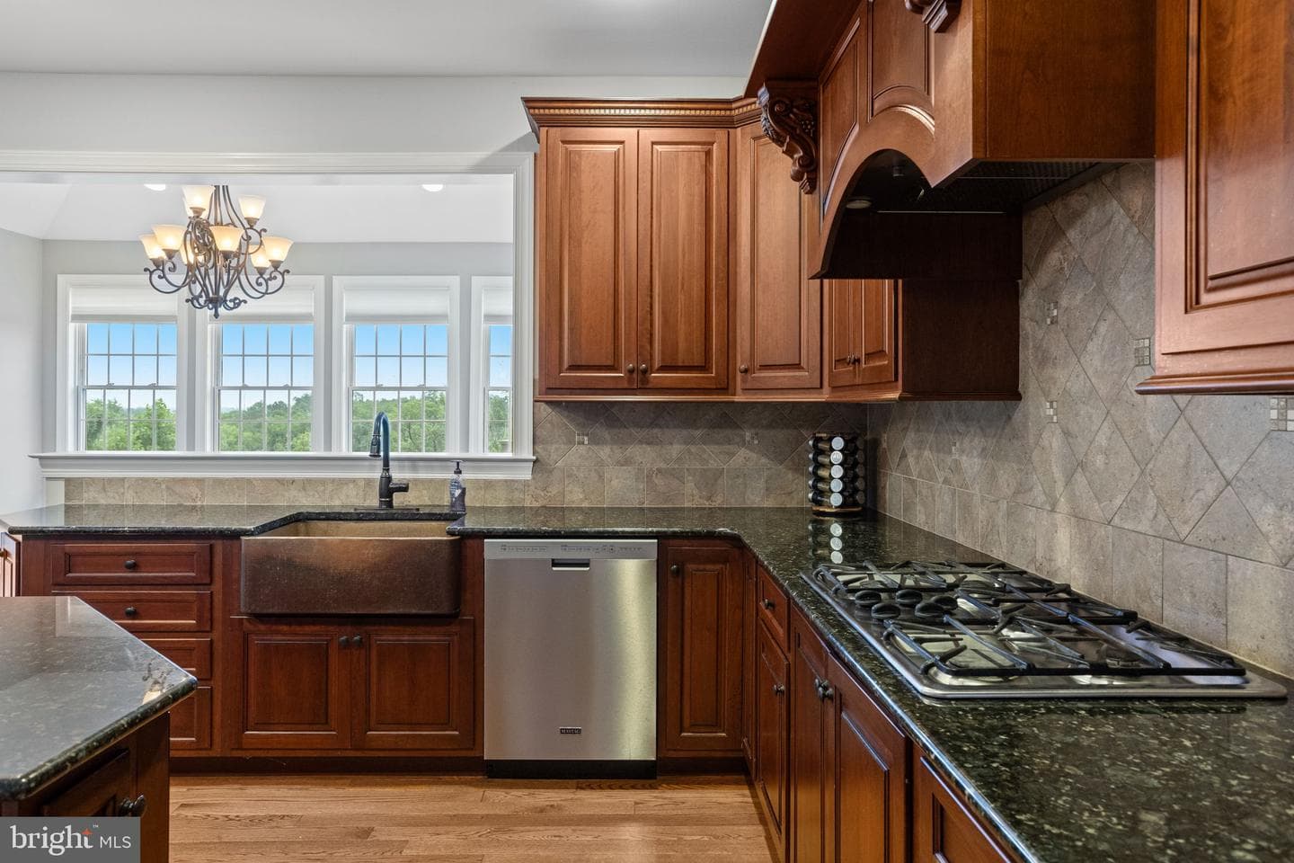 1368 Spring Hill Road photo 24