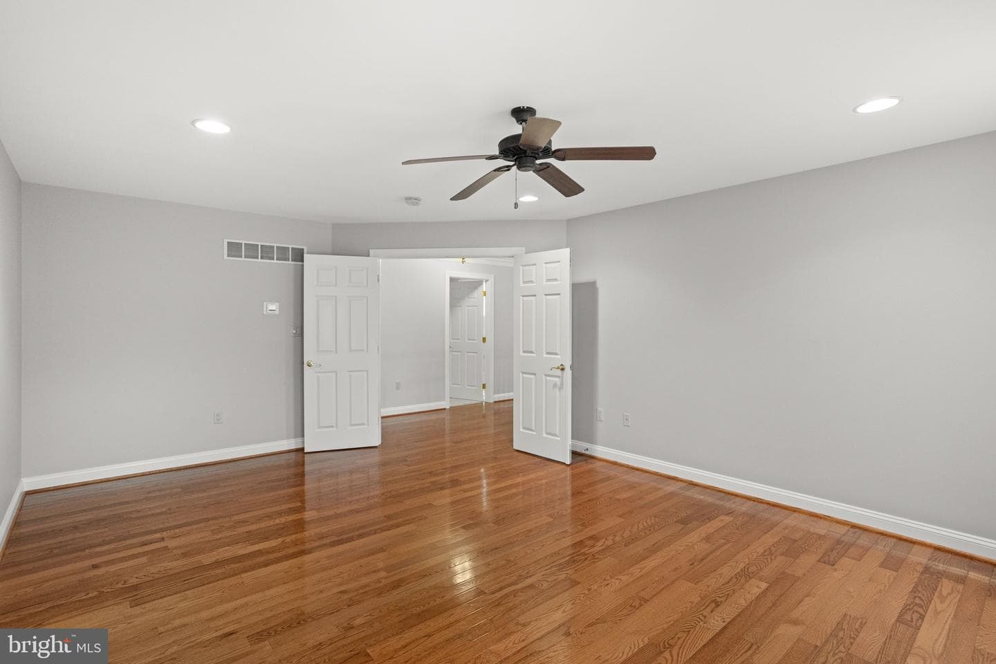 1368 Spring Hill Road photo 32