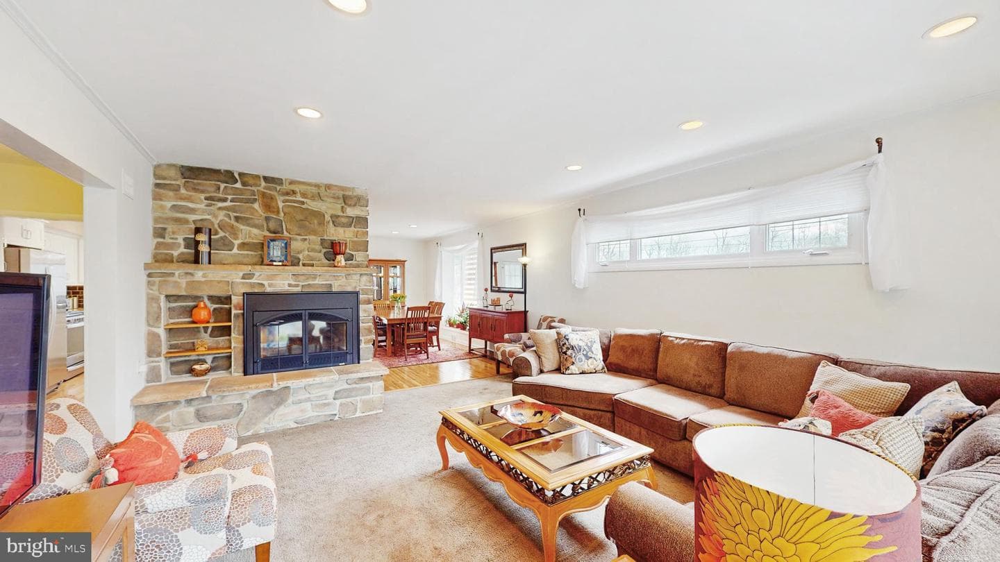 19 Laburnum Lane photo 4