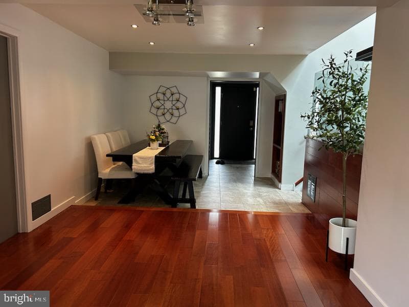 32 Camelot Drive photo 13