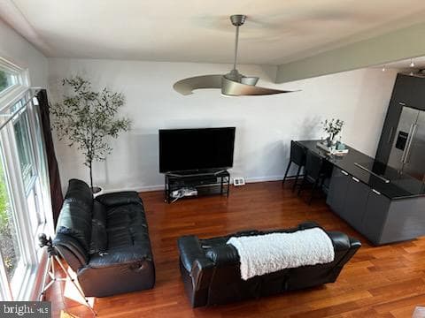 32 Camelot Drive photo 5