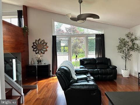 32 Camelot Drive photo 6