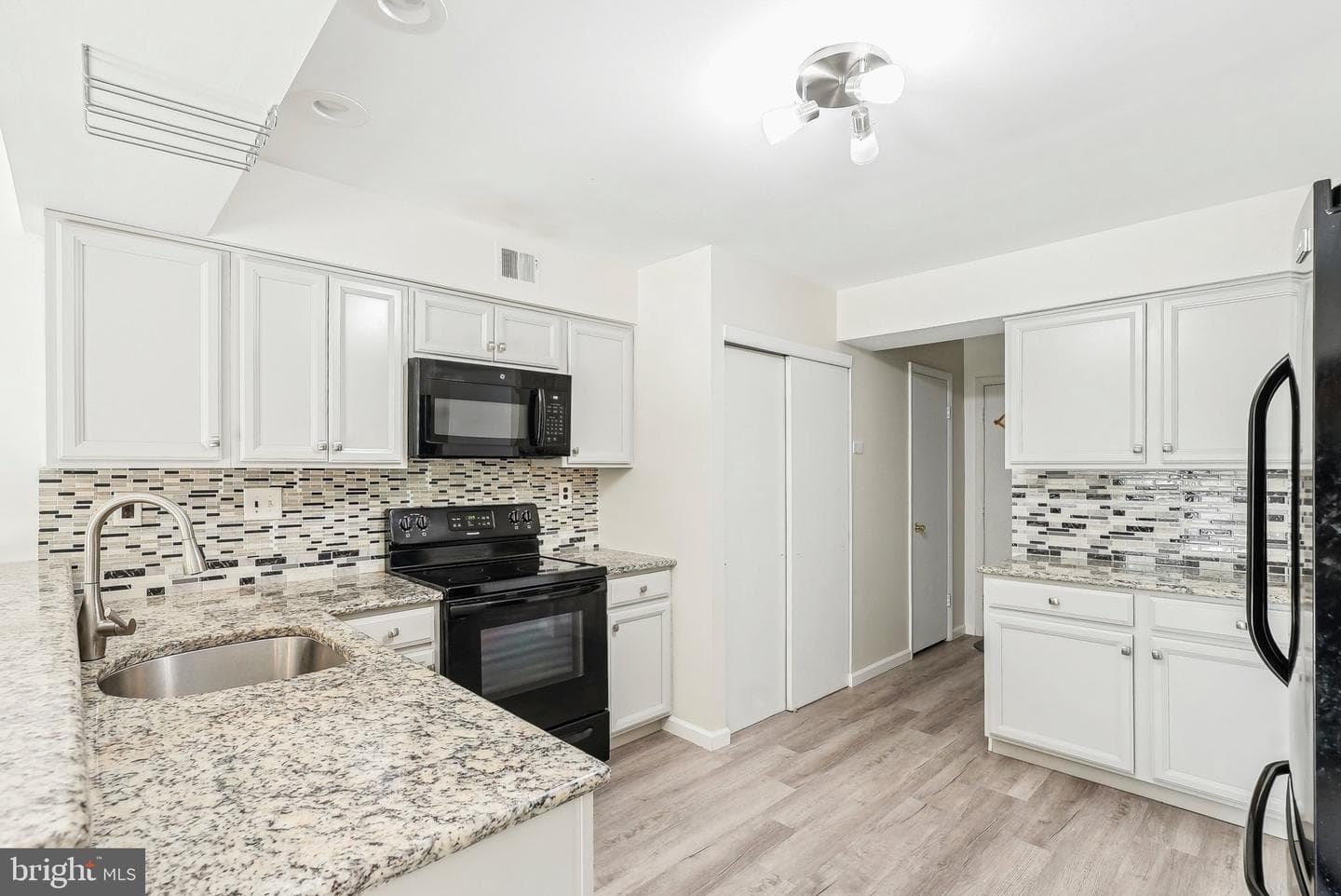 720 Springhouse Court photo 13