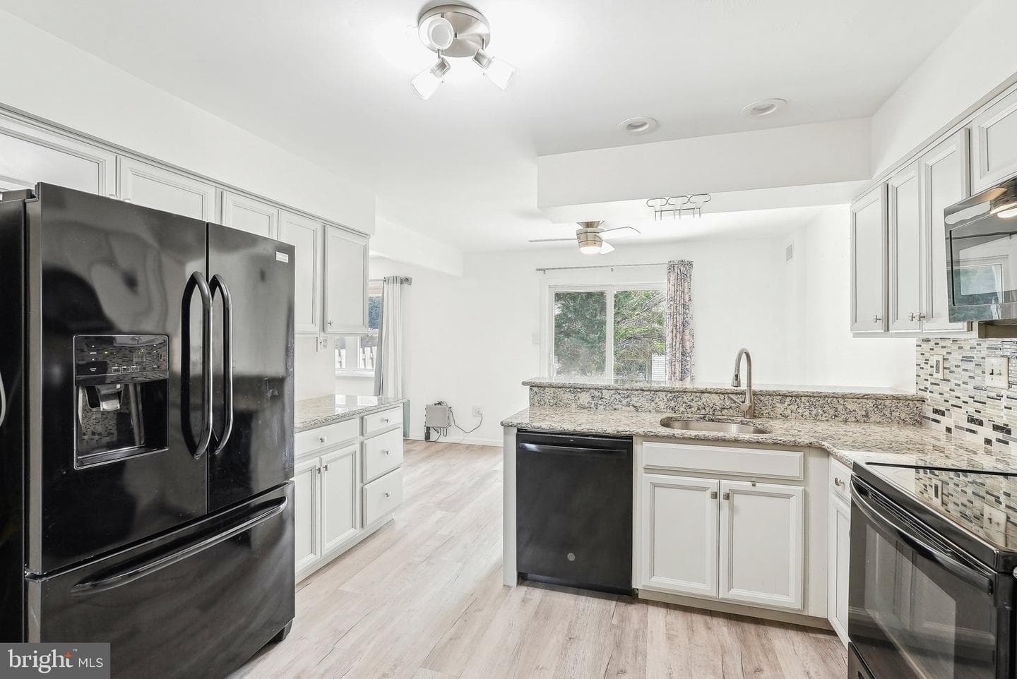 720 Springhouse Court photo 15