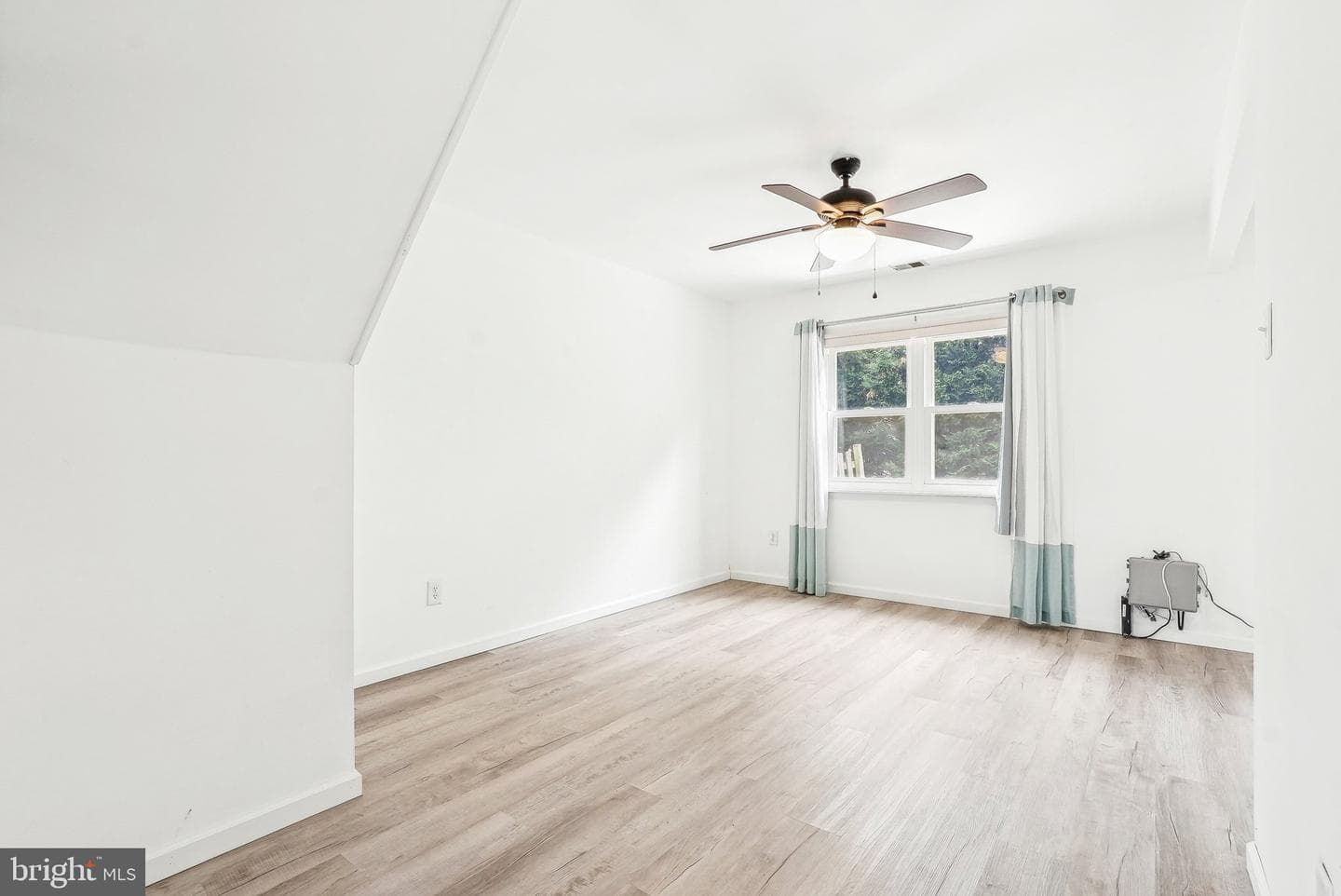 720 Springhouse Court photo 17